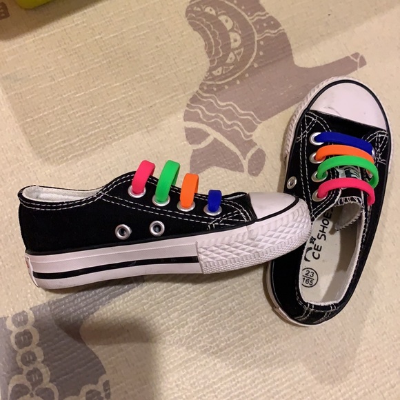 Kid’s shoes - Picture 3 of 5